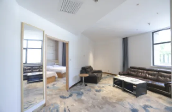 友誼之星酒店（蘭州大學地鐵站火車站店）