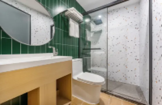 Lanxia Hotel (Foshan Qiandenghu Leigang Subway Station Branch)