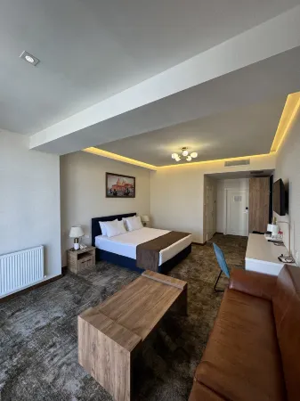 Garnet Mir Hotel Отели рядом с достопримечательностью «ИСПОЛНИТЕЛЬНЫЙ КОМИТЕТ РЕГИОНАЛЬНОЙ АНТИТЕРРОРИСТИЧЕСКОЙ СТРУКТУРЫ ШАНХАЙСКОЙ ОРГАНИЗАЦИИ СОТРУДНИЧЕСТВА»