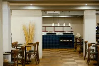 c-hotels Club House Roma - breakfast
