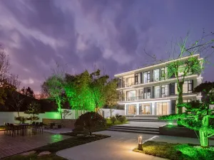 Changxing Manju B & B