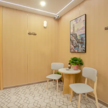Sea Maple Boutique Hotel Отели рядом с достопримечательностью «Олимпийский парусный центр»