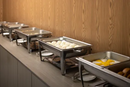 Xiwannian Hotel Отели рядом с достопримечательностью «CPC Yingcheng Party School»