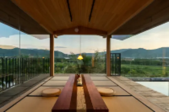 Shanhai Wutong B&B (Yalong Bay Sun Bay Road)