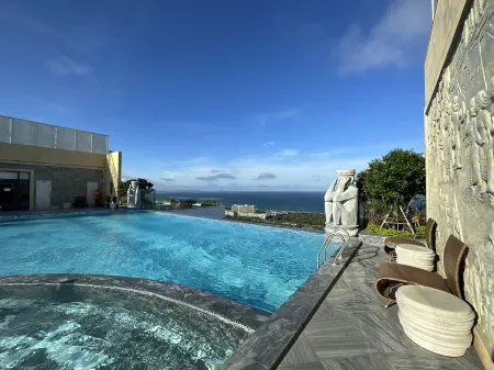 Apec Phú Yên Seaview Condotel Отели рядом с Аэропорт Туихоа