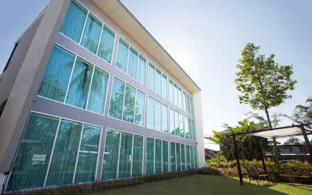 A Hotel Simply Отели рядом с достопримечательностью «Golden Triangle Park Hall of Opium»