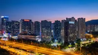 Laili Boutique Hotel (Wuyue Plaza Fuwai Hospital) Отели в г. Куньмин