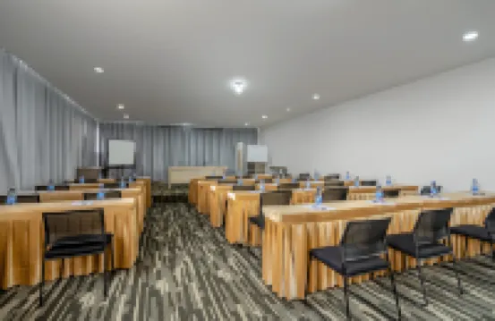 Chonpines Hotel (Yancheng Yueda 889 Commercial Plaza High Speed Railway Station)