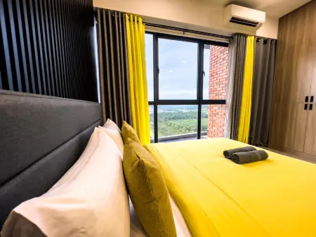 Bell Suites - KLIA Transit Train - Sepang