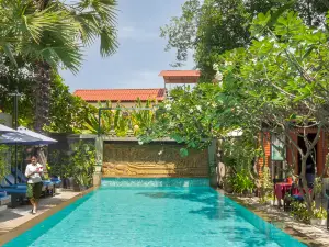 Top 6 Four-Star Hotels in Siem Reap Province
