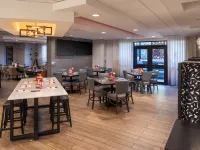 Hilton Garden Inn Los Angeles / Hollywood Hotels near Hollywood & Vine