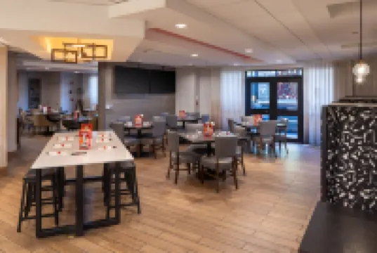 Hilton Garden Inn Los Angeles / Hollywood