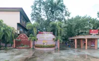RedDoorz @ Goldland Spring Resort Urdaneta City Các khách sạn ở Pangasinan