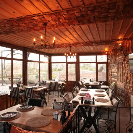 Rose Valley Hotel