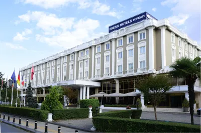 Eresin Hotels Topkapı Отели рядом с достопримечательностью «Turkish Airlines Investor Relations»