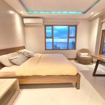StayLuxia Manilabayview 1-5 BR Suites w/Balcony Bayview Pool Netflix