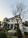 LU SHAN ZHENSHANYUE INN Hotels near Lulin Lake
