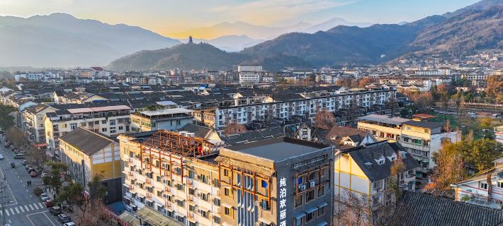 Huanlee Hotel (Dujiangyan Irrigation System Scenic Spot &Lidui Station) Hotels in Dujiangyan City