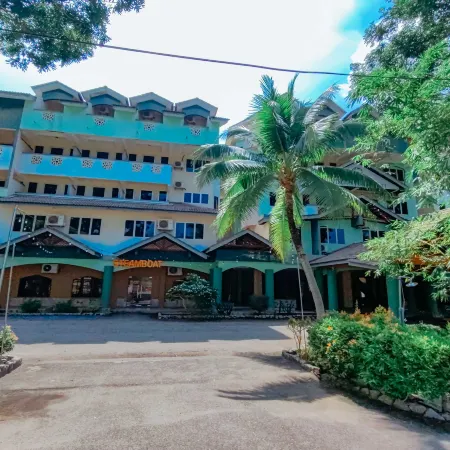 Virgo Batik Resort Teluk Batik Lumut