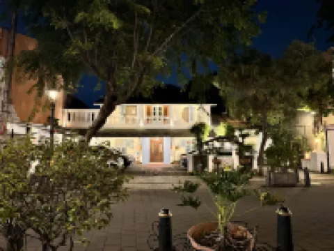 The Raden Patah Heritage Kota Lama Semarang Hotel dekat Kota Lama Semarang