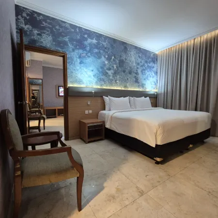 GiiA Maluku Hotel Отели рядом с достопримечательностью «Торговый центр Thamrin City»
