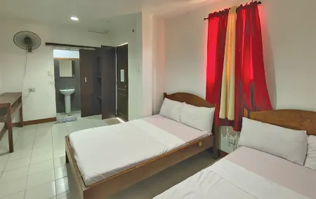 Shoreland Beach Resort by Cocotel Отели рядом с достопримечательностью «Кауэйн Ков»