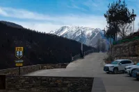 閱山四季富氧隱宿（四姑娘山長坪溝景區店） - 停車場