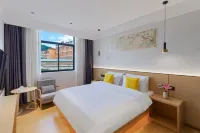 No.1 Art Hotel