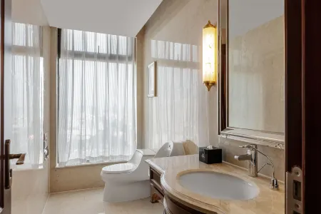 Jinghu International Hotel