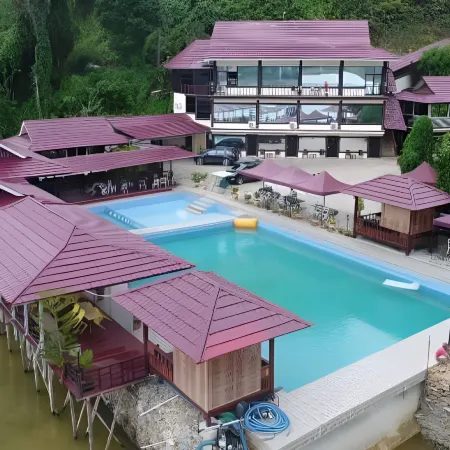 Danau Poso Resort