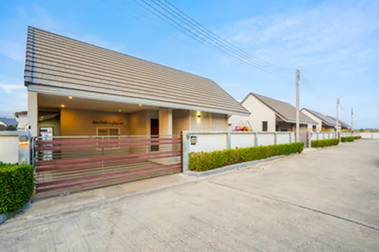 รูปภาพของM4 Billion Pool Villa Cha-am