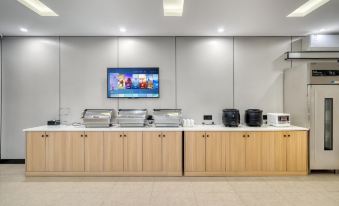 Green E-sports Hotel (Shanghai Jiangyang South Road)
