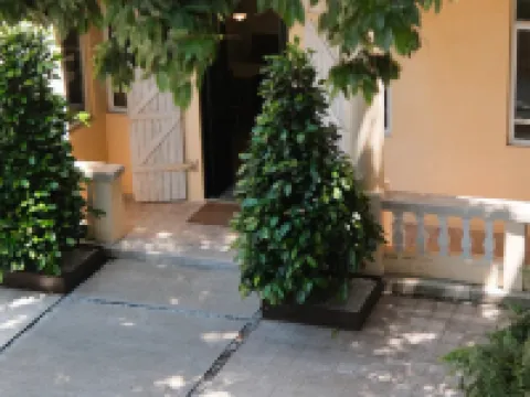 Linggan JIMOO Hotel Hotels near Sunlight Rock