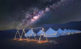 Dunhuang Xingji Desert Camping Base