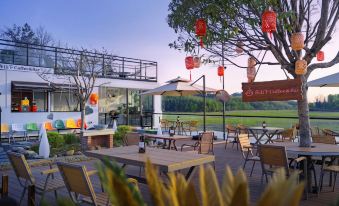 Hongcun Mushanbo · Yuli 19 She · Hanfu Experience · Lake View Courtyard Coffee · View Holiday Home