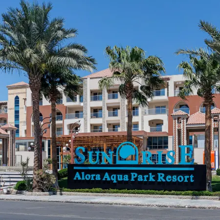 SUNRISE Alora Aqua Park