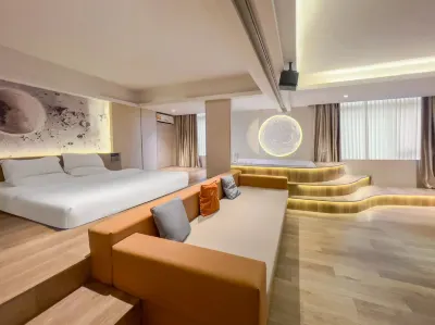 Fan She Fashion Hotel Hotels near Wutong Mountain Park