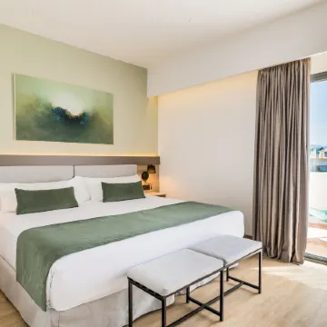 Occidental Puerto Banús Отели рядом с достопримечательностью «Пуэрто-Банус»