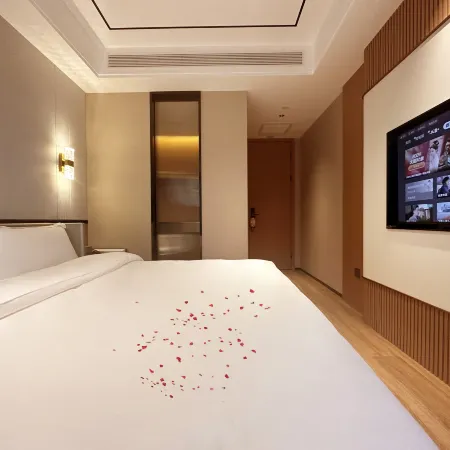 Deshe Yuxiangshan Jingtangquan Resort Hotel