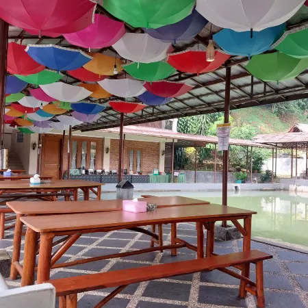 Saung Dolken Syariah Resort & Hotel