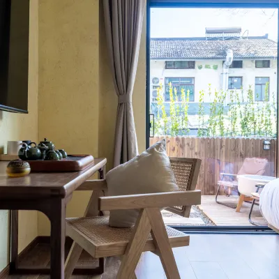Hangzhou Shanyuan Homestay (Xihu Lingyin Temple Branch) 링 인 템플 주변 호텔
