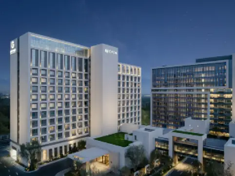 イーブンホテル 伊寧緑発