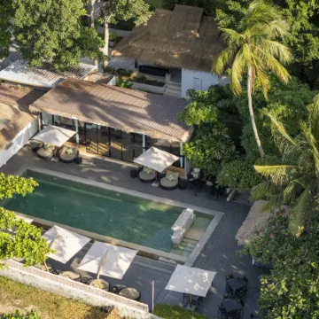 Zara Beach Resort Koh Samui Отели рядом с достопримечательностью «Храм Ламай»