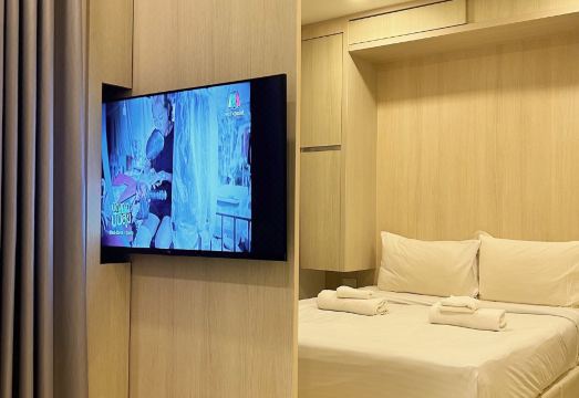 Olympus Starred Condo의 모던한 수영장