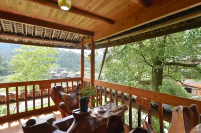 Drum Tower Inn Sanjiang Hotels near Chengyangqiao Scenic Area