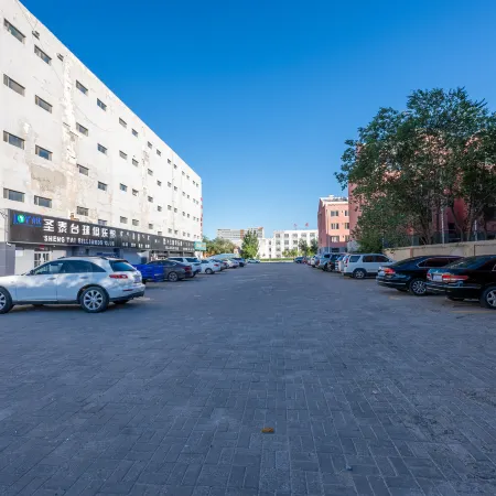 Erenhot JiaNuo Hotel