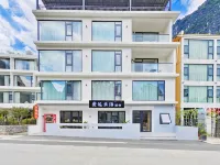 Love This Life Inn Hotels near Li River Scenic Area