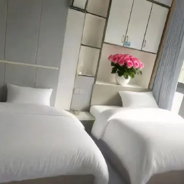 Xiangfeng Hotel (Dejiang Passenger Transport Terminal)