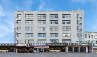 逸米酒店（深圳坪山高鐵站龍東地鐵站店） 鄰近龙洞的酒店