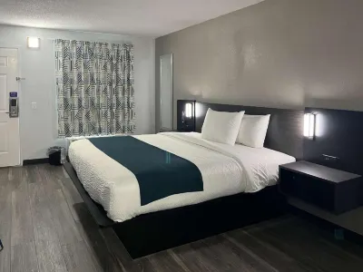 Studio 6 West Columbia, SC - Airport Hotels near Cayce Historical Museum